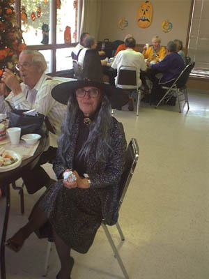 antioch_senior_center_103101_01.JPG 26.7K